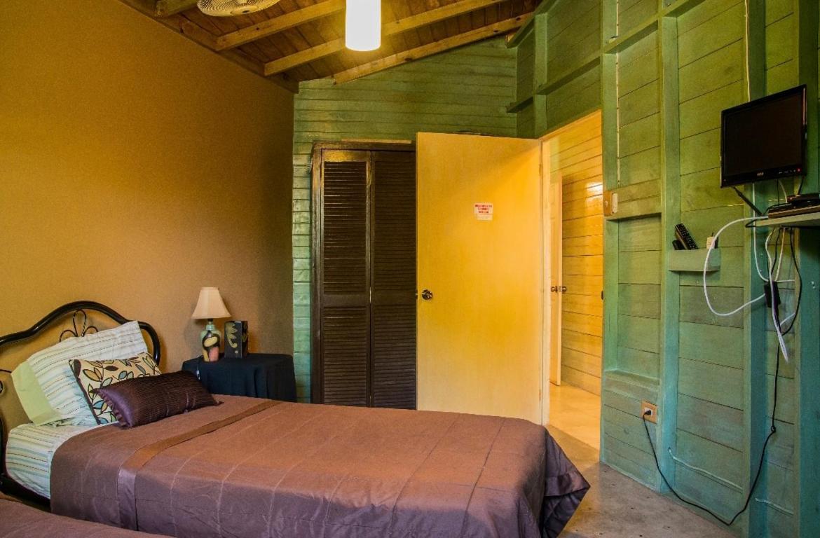 One32 Guest House Kingston Luaran gambar